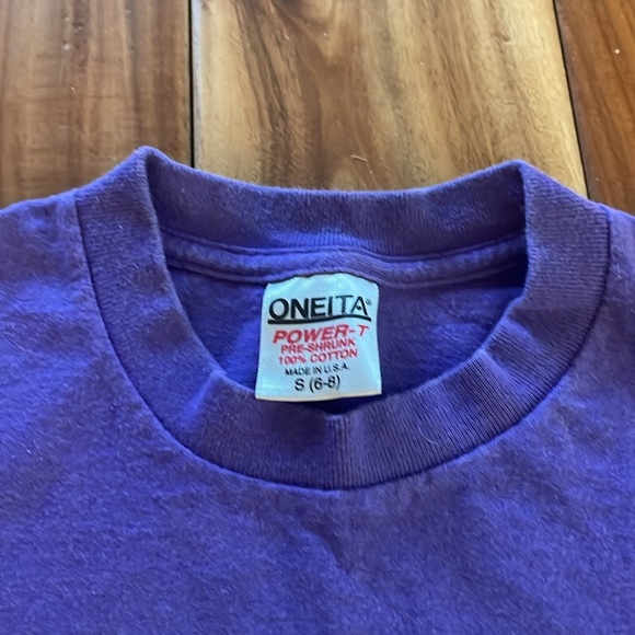 Oneita Childs Purple “Beech Mountain” Tee. Small - Picture 3 of 5